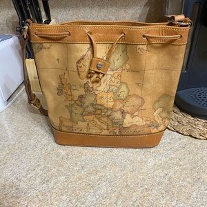 Alviero martini hand bag